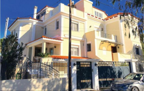 Nice Home In Nea Makri With Kitchen